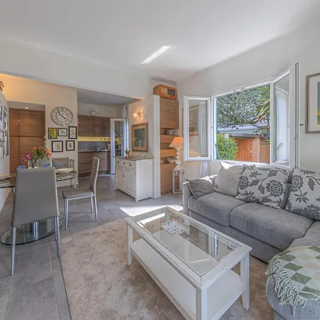 Villa Torretti Centro, Relax E Parcheggio Privato