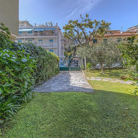 Villa Torretti Centro, Relax E Parcheggio Privato Rapallo