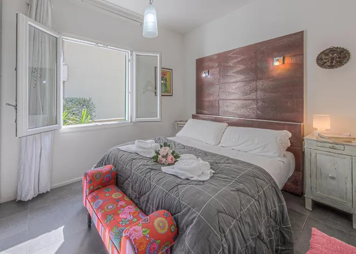 Апартаменты Toretti Centro, Relax E Parcheggio Privato Рапалло