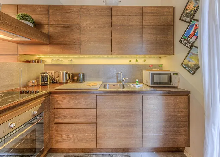 Toretti Centro, Relax E Parcheggio Privato Апартаменты *