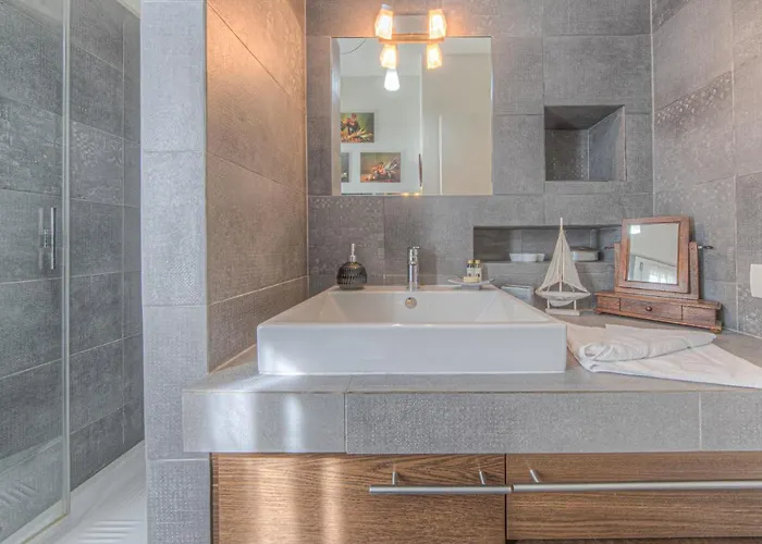 Toretti Centro, Relax E Parcheggio Privato Апартаменти *